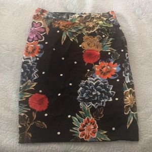 Beautiful anthropology pencil skirt. Worn once.